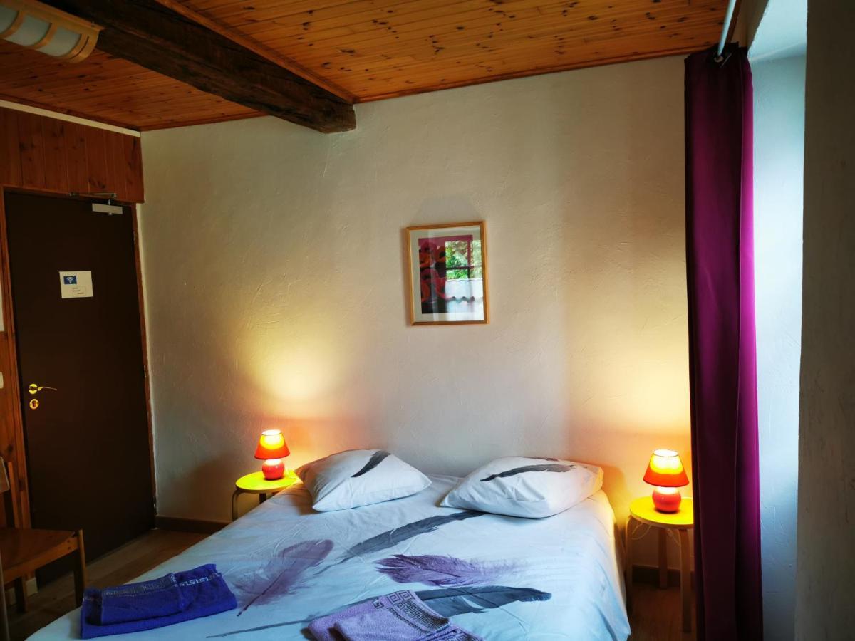 Gite D'Etape Auberge De L'Ardoisiere Jausiers Bagian luar foto