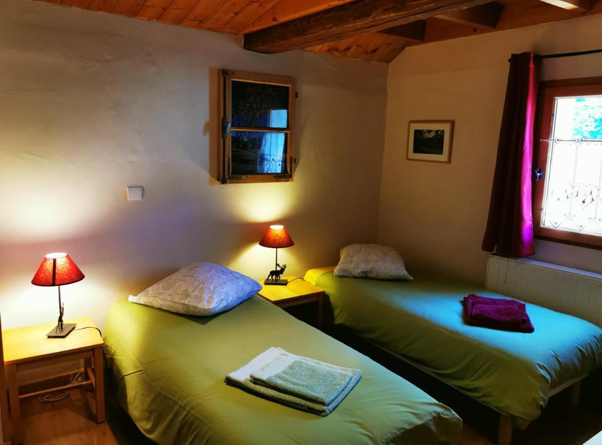Gite D'Etape Auberge De L'Ardoisiere Jausiers Bagian luar foto